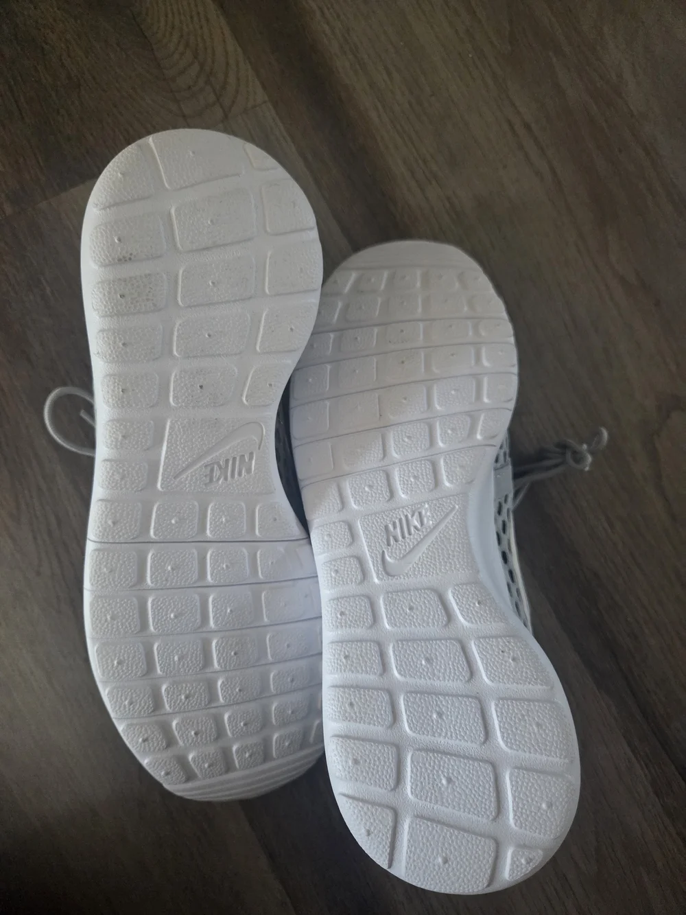 NIKE ROSHE ONE FLIGHT WEIGHT GS SHOES KIDS'S YOUTH SIZE 7Y (Women's 8.5) - Picture 6 of 6